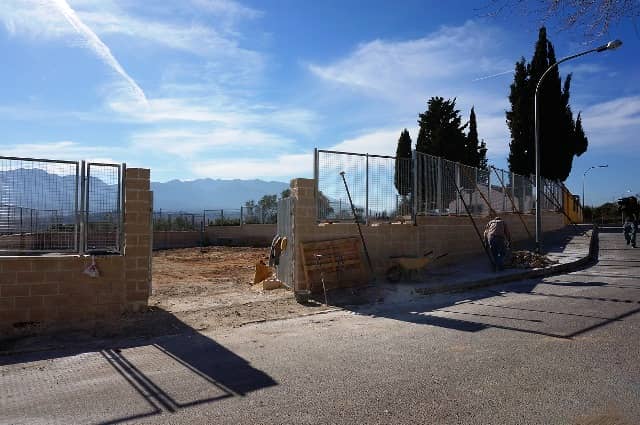 El Ayuntamiento recupera la antigua pista de ‘voley-playa’ de Torrealquería