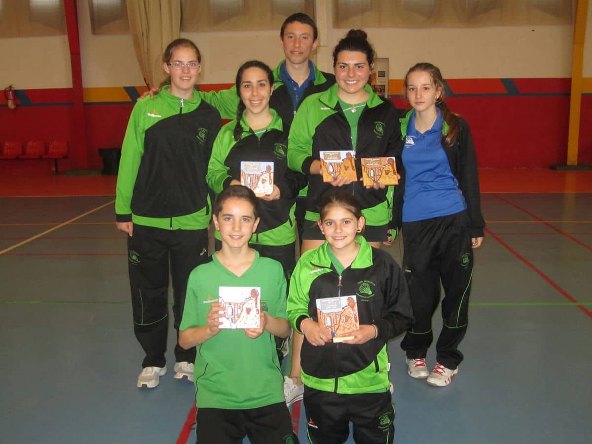 Fantásticas nuevas campeonas de Málaga del bádminton alhaurino