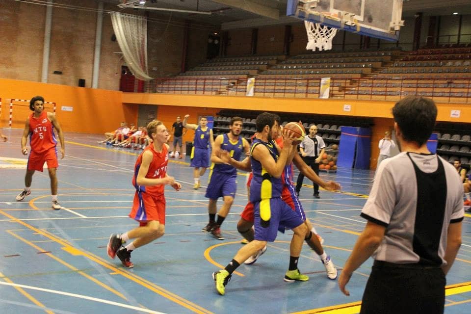 Partidos de los equipos senior de baloncesto