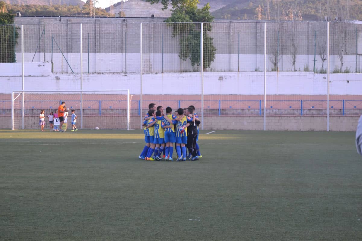 Partidos fútbol base fin de semana 27-04-14