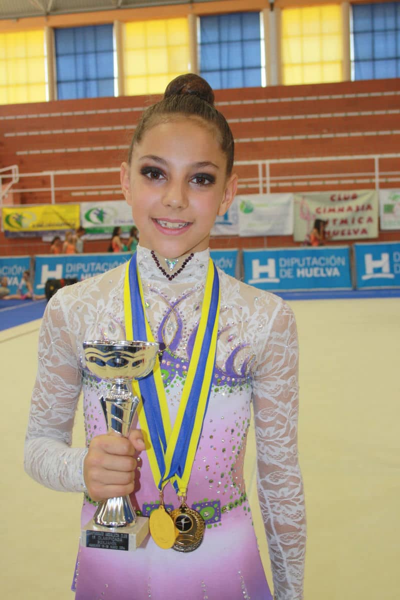 Nuria Rubia campeona de Andalucía en gimnasia rítmica.