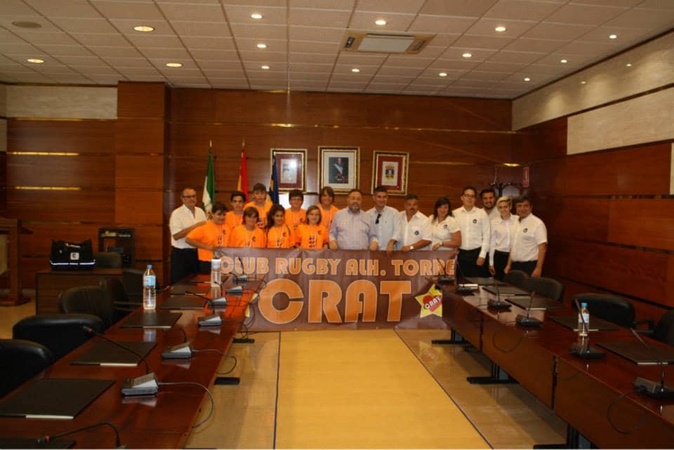 Recepción del club de rugby en el Salón de Plenos del Ayuntamiento