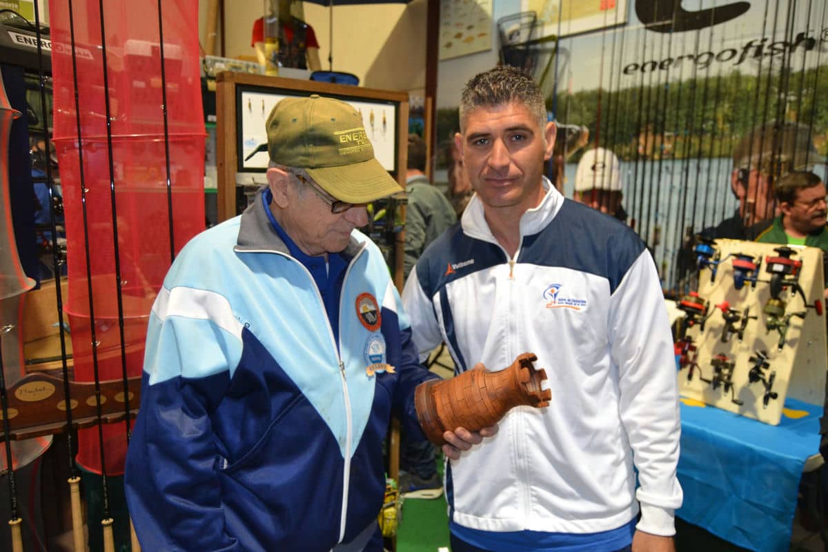 Celebrado el Encuentro de coleccionistas y exposición de artículos de pesca antiguos