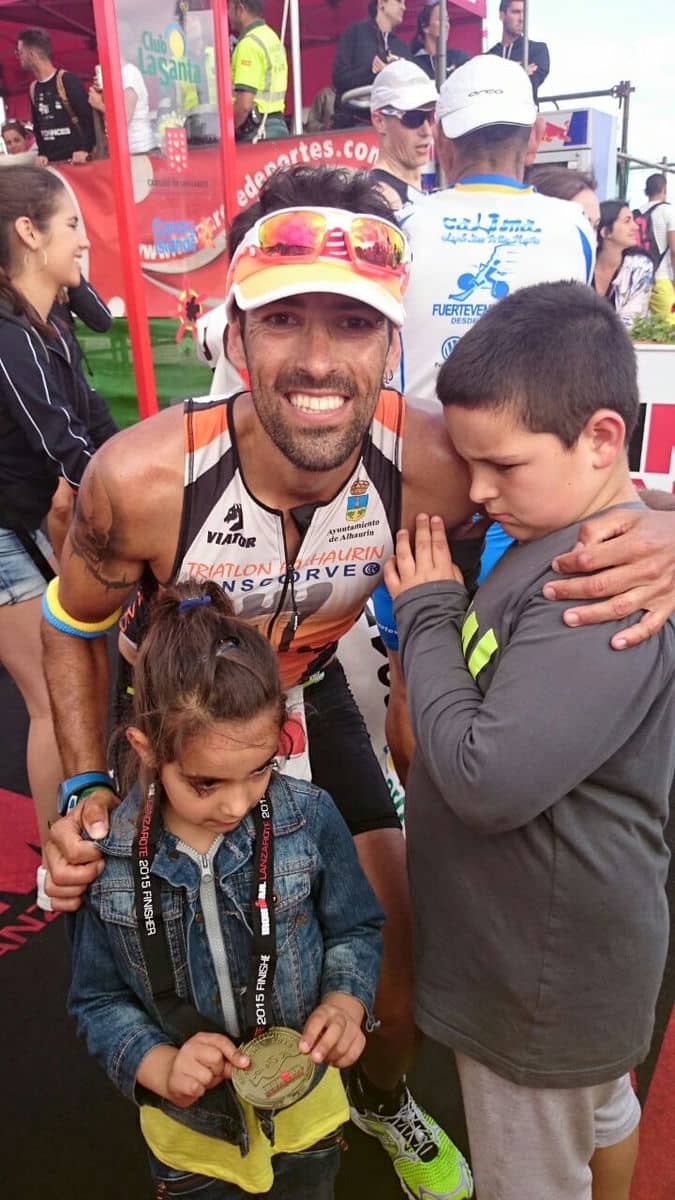 El triatleta alhaurino Francisco Mora completa el Ironman de Lanzarote