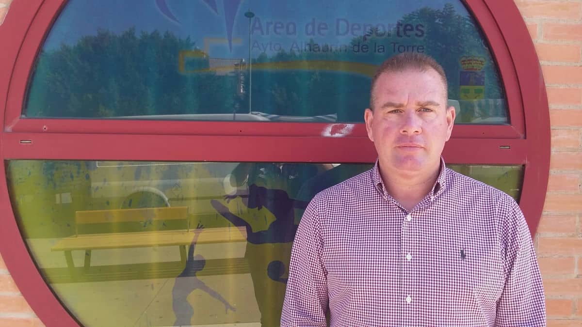 LA WEB ENTREVISTA A… Raúl Romero Jiménez (delegado de la Federación Andaluza de balonmano en Málaga)