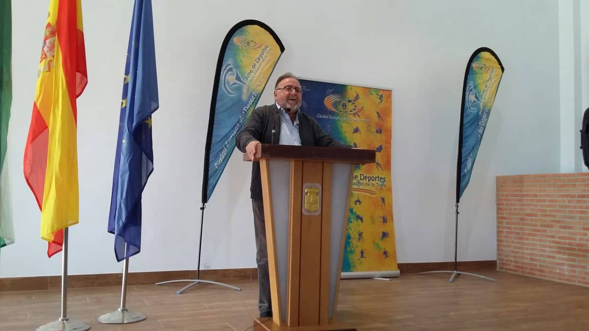 En estos momentos, se está presentando el proyecto del Centro BTT de Alhaurín