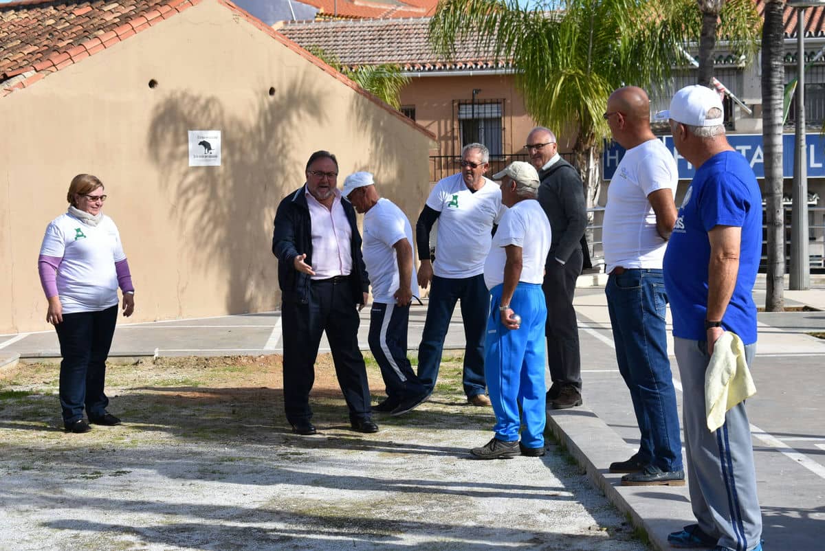 AMFAT celebra con una jornada de petanca el Día Internacional de la Discapacidad