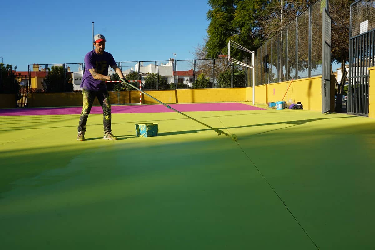 Así lucen las pistas deportivas de Alhaurín de la Torre. Verdaderas obras de arte