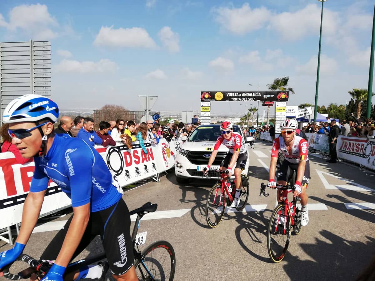 Mateo Trentin gana la quinta etapa y Jakob Fuglsang se hace con la Vuelta