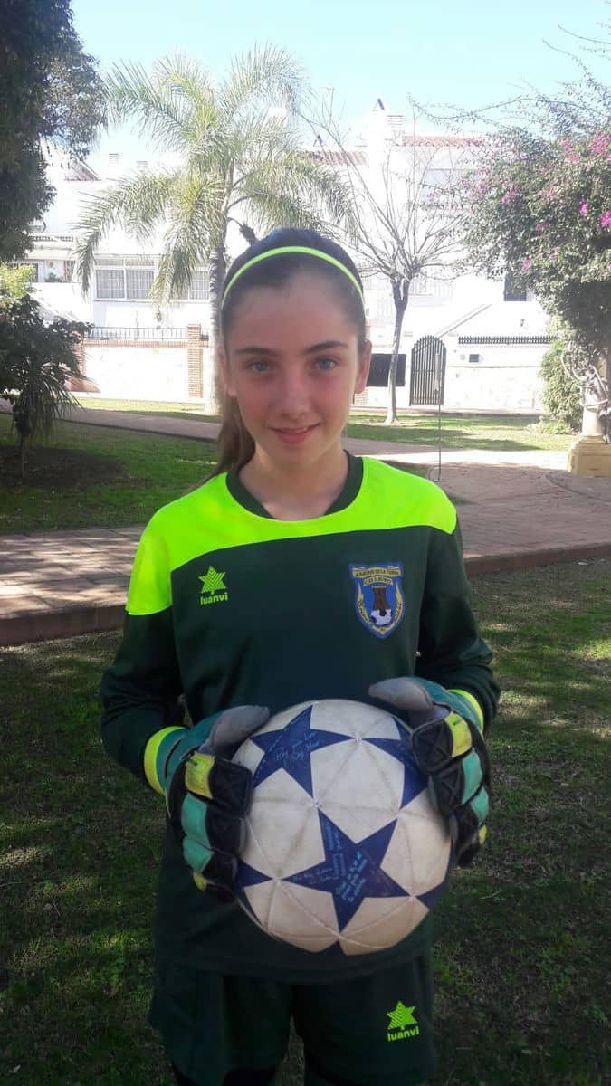 Alba Pérez, seleccionada con la Alevín Femenina Malagueña de fútbol