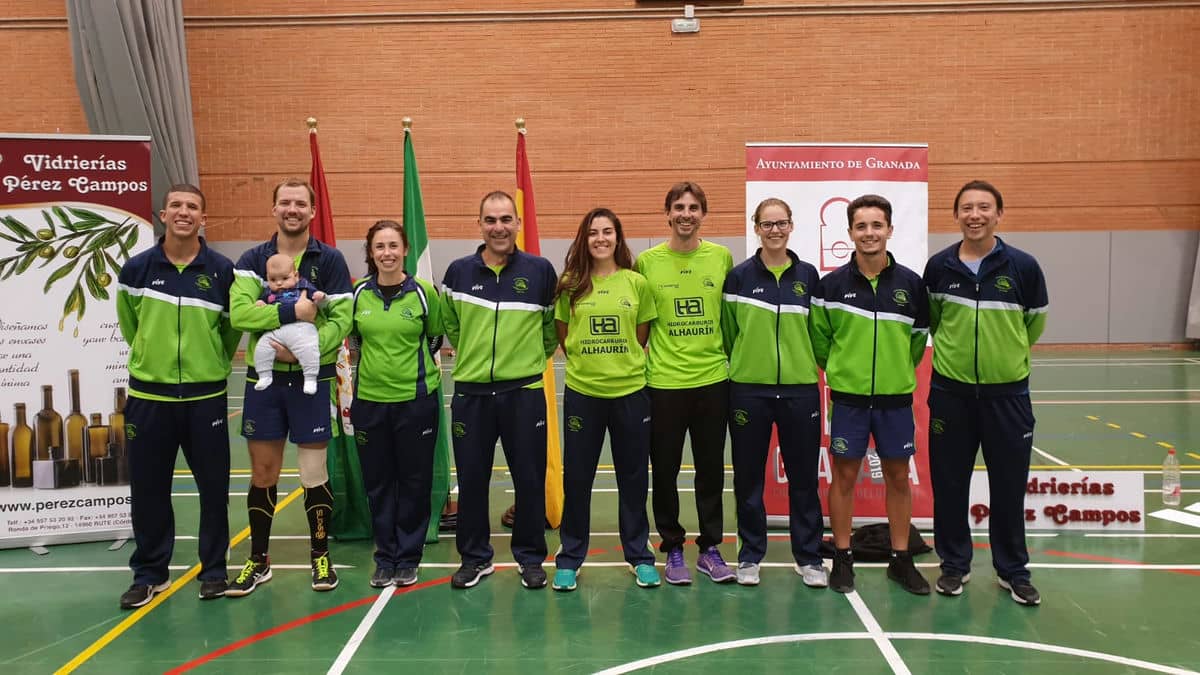 Honores para el primer equipo alhaurino de bádminton