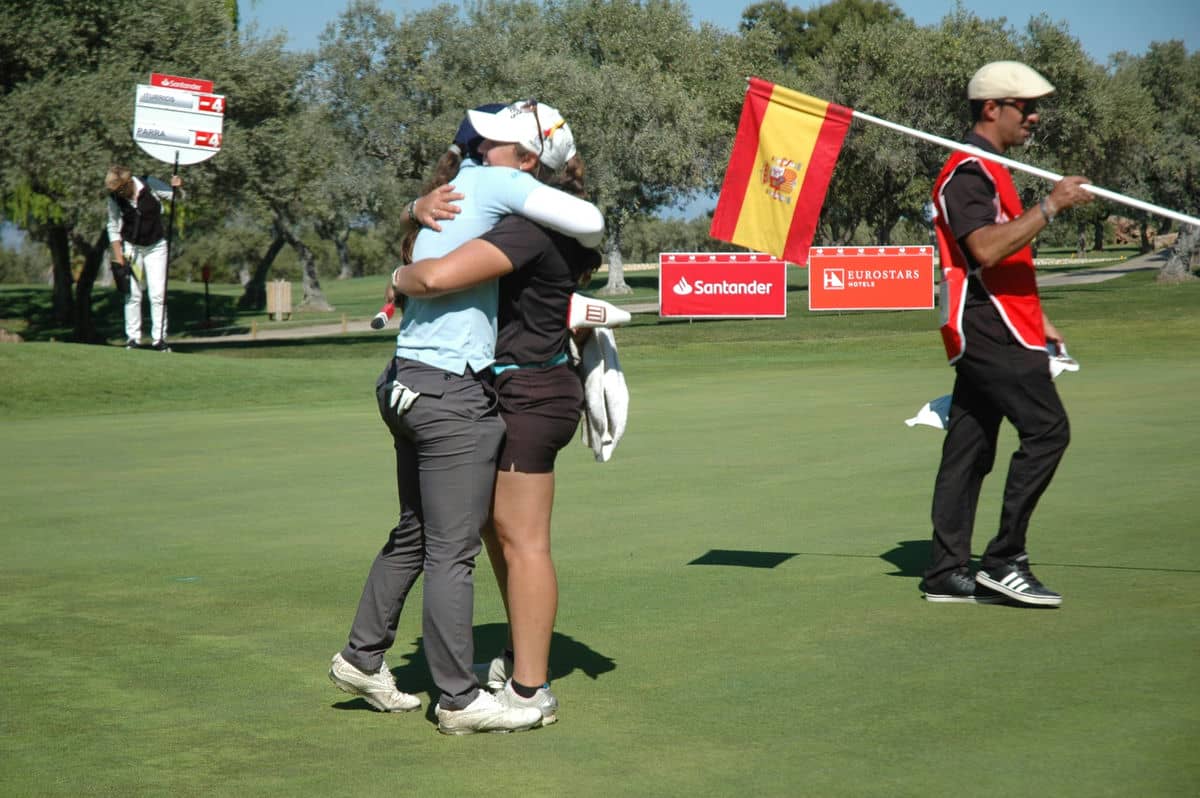 Nuria Iturrios se impone a lo grande en el Santander Golf Tour de Málaga