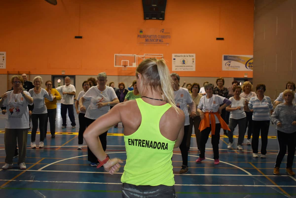 Los mayores celebran las IV Jornadas de la Salud en el Polideportivo El Limón