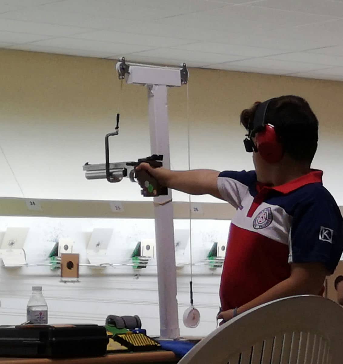 El jóven tirador alhaurino Yeray Minguez Alcántara se prepara para el Campeonato de España de Tiro Olímpico en el Centro de Entrenamiento de Alto Rendimiento de Las Gabias