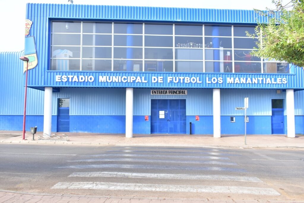 Campo municipal de fútbol Los Manantiales