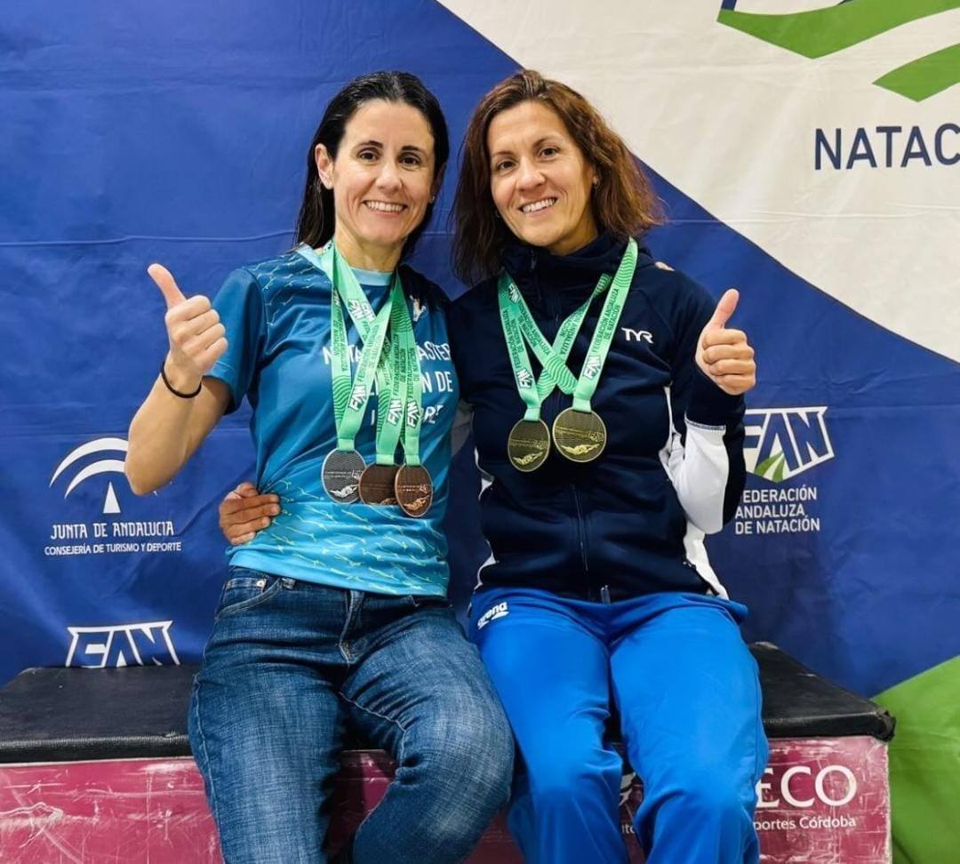 Ocho medallas para el club de Natación Alhaurín de la Torre en el XXII Campeonato de Andalucía Máster de Invierno