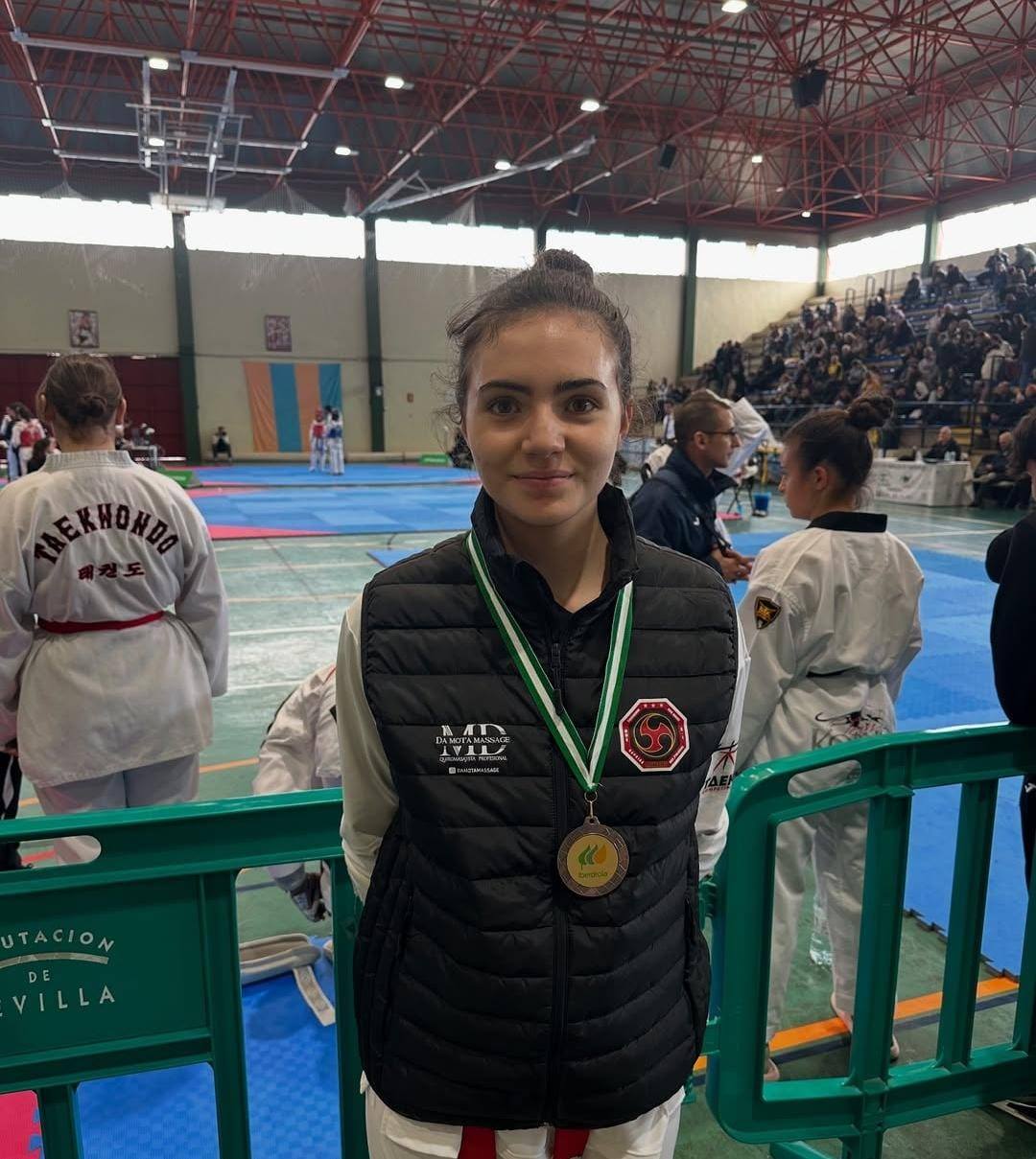 Tres medallas para los alumnos del CD Monfrino en el Campeonato de Andalucía Cadete