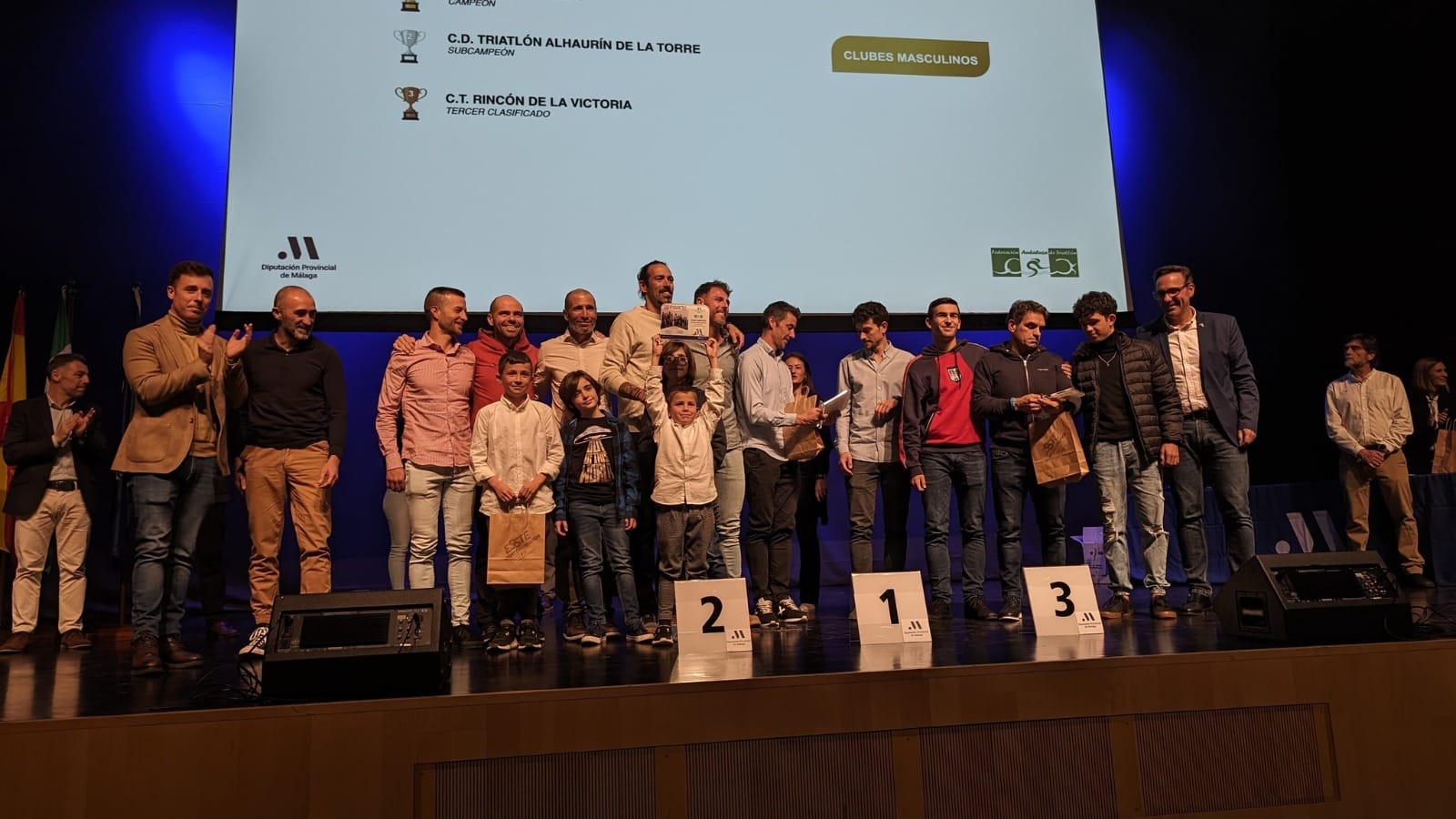 El Club de Triatlón de Alhaurín de la Torre sigue cosechando éxitos