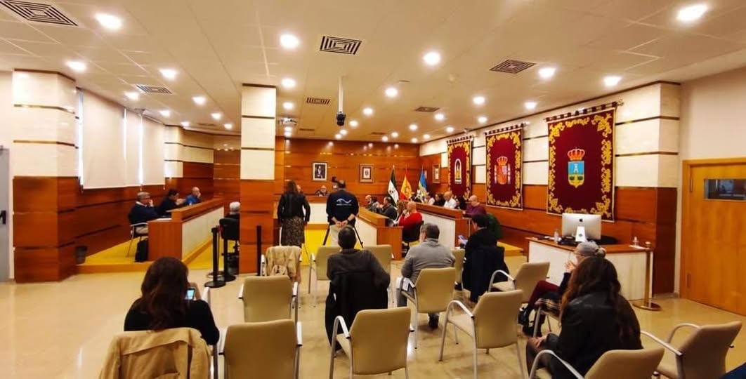 El Pleno del Ayuntamiento aprueba una modificación de créditos para inversiones en recintos deportivos