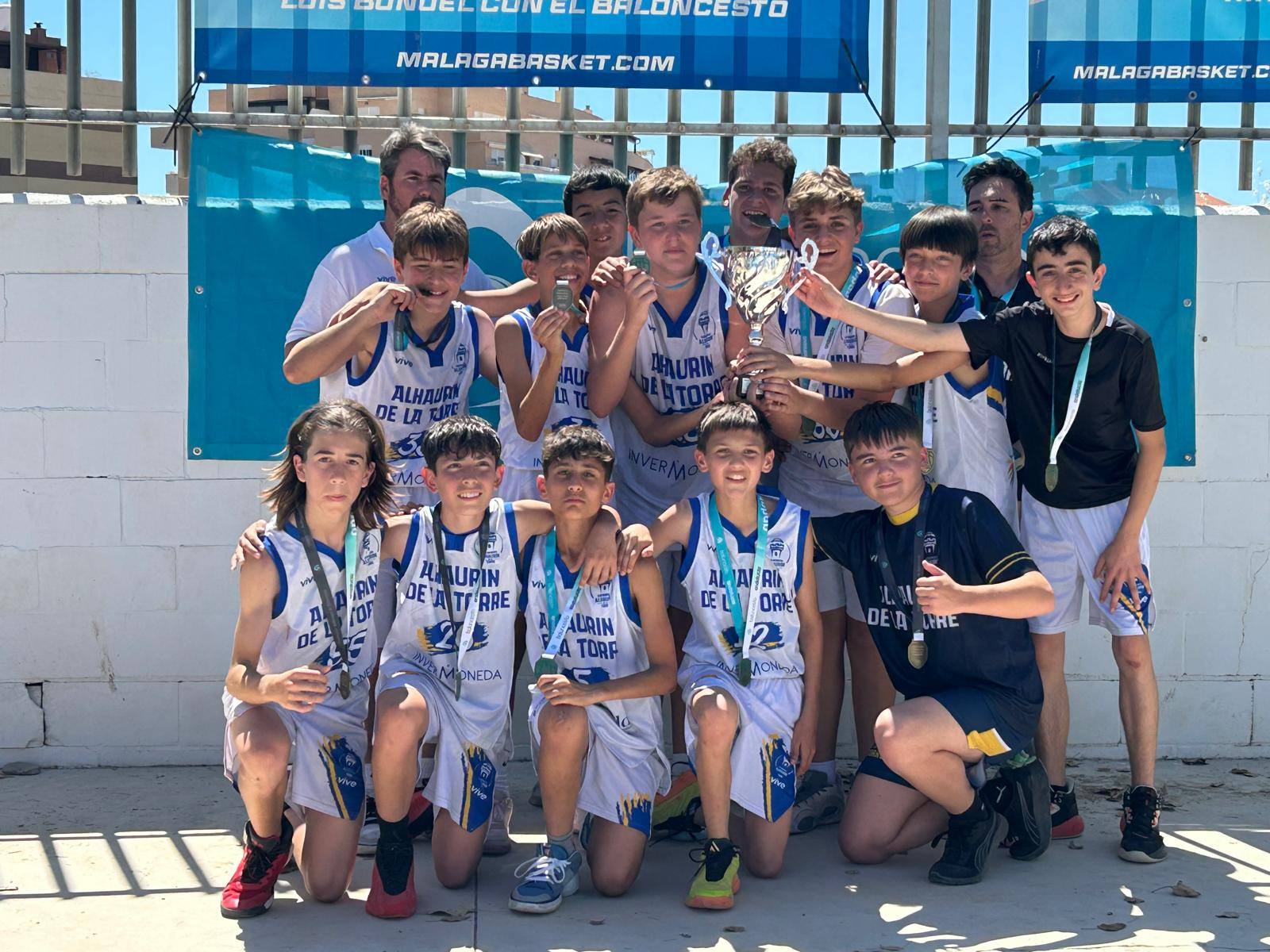 El equipo infantil masculino ´12 del CBAT se proclama campeón de la Liga Plata